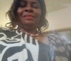 Dating Woman Cameroon to Yaoundé 4 : Marie, 58 years